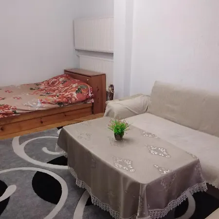 алекс Apartment *